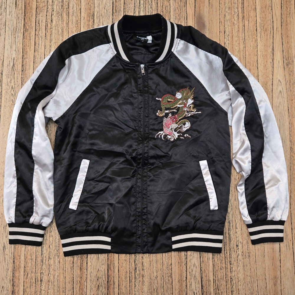 Comme USA Womens Small White And Black Jacket With Dragon‎ And Koi Fish On Front